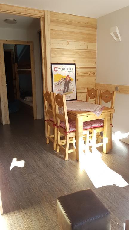 Les Brigues Lägenhet Courchevel Exteriör bild